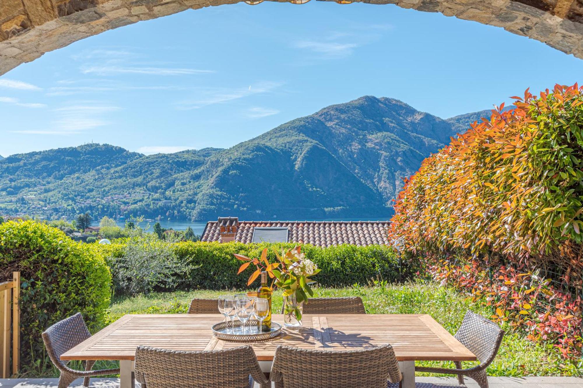 Villa Tremezzo Exterior photo